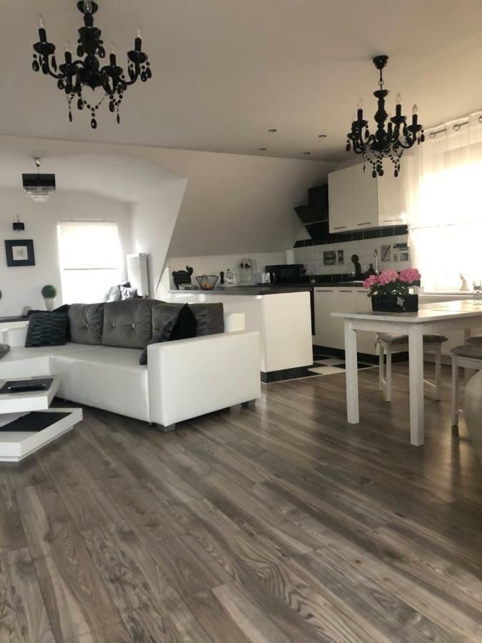 Apartament Rynek Pniewy Pniewy  Extérieur photo