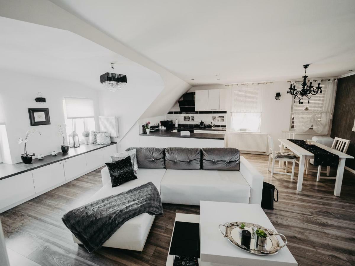 Apartament Rynek Pniewy Pniewy  Extérieur photo