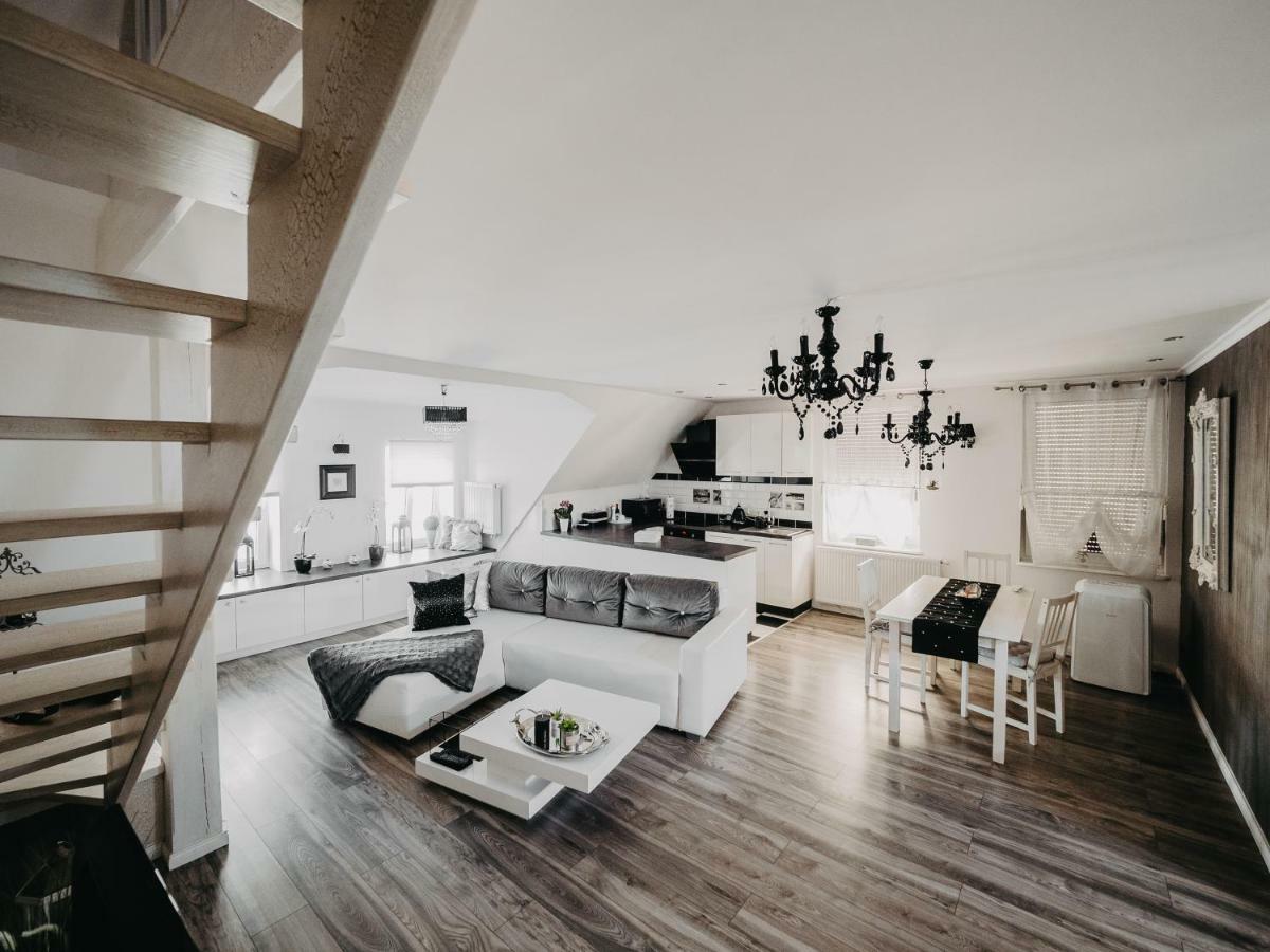 Apartament Rynek Pniewy Pniewy  Extérieur photo