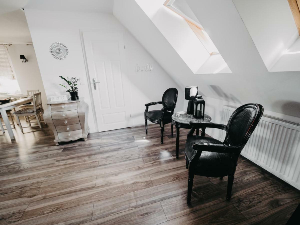 Apartament Rynek Pniewy Pniewy  Extérieur photo
